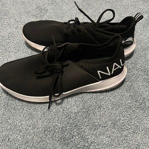 Nautica black lightweight sneakers